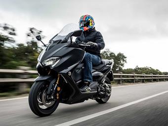 YAMAHA TMAX 560 (2020-on) review