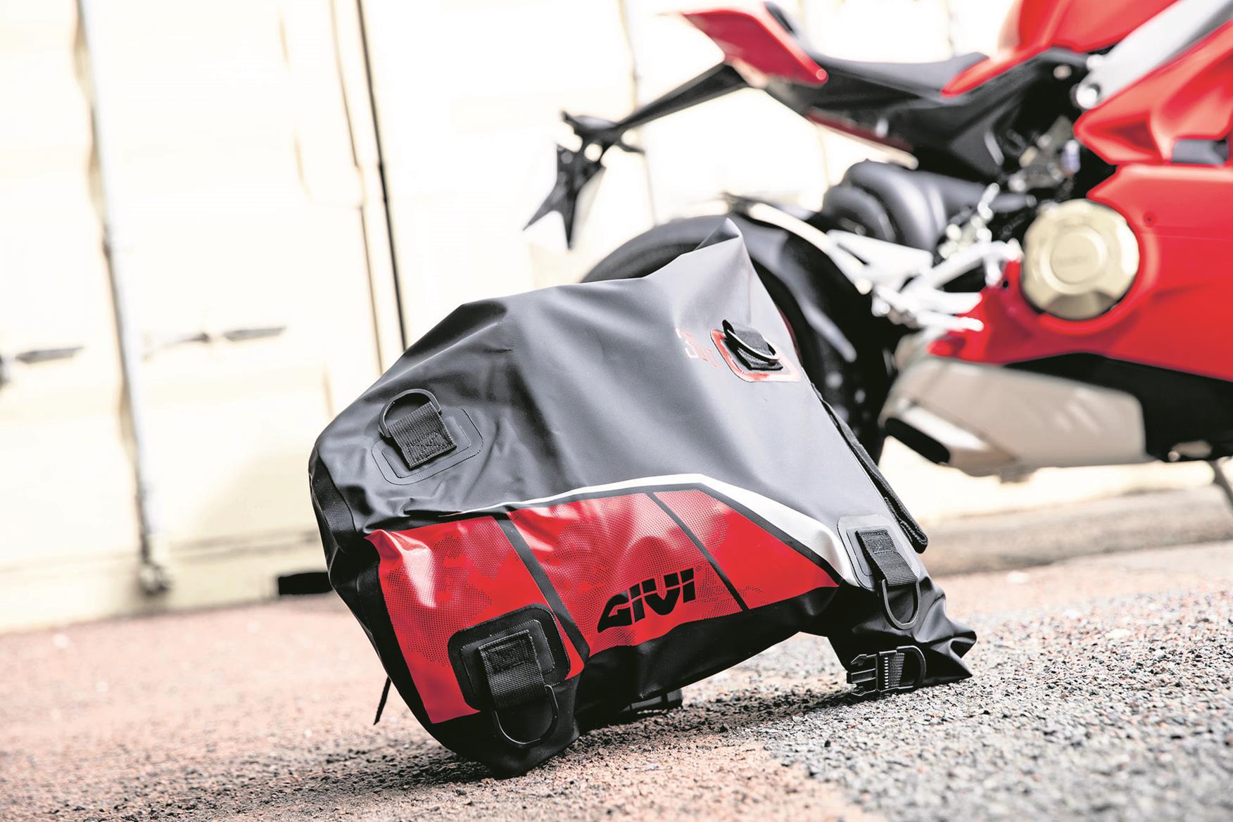 sv650 tail bag