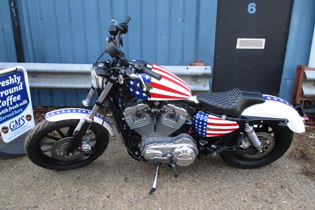 HARLEY-DAVIDSON SPORTSTER 883