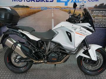 KTM 1290 SUPER ADVENTURE