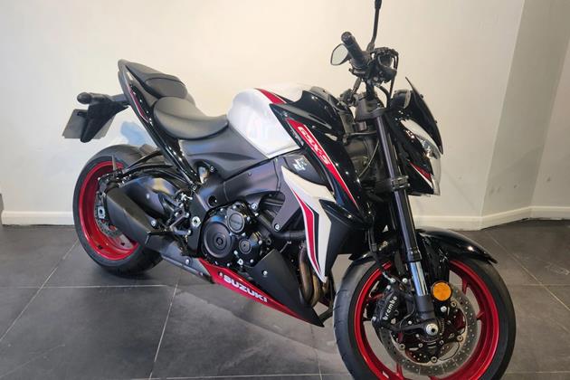 SUZUKI GSX-S1000