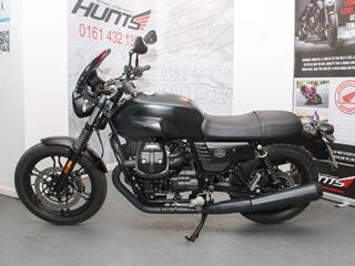 MOTO-GUZZI V7 STONE 