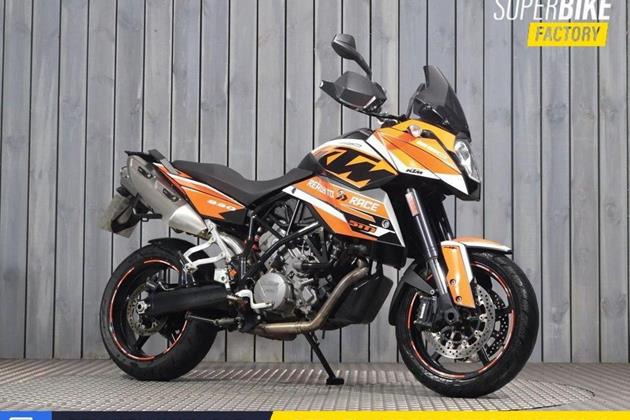 KTM 990 SUPERMOTO