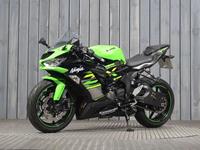 KAWASAKI ZX-6R