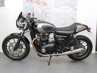 TRIUMPH STREET CUP 