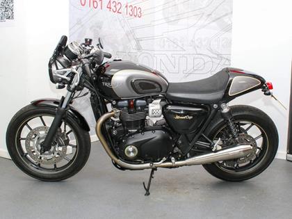 TRIUMPH STREET CUP