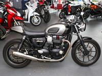 TRIUMPH STREET CUP