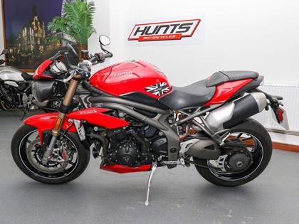 TRIUMPH SPEED TRIPLE 1050 S