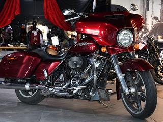 HARLEY-DAVIDSON STREET GLIDE 