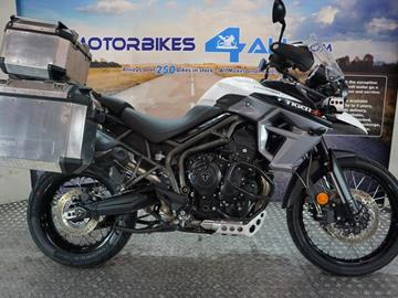 TRIUMPH TIGER 800 XC