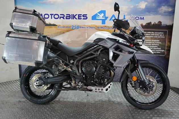 TRIUMPH TIGER 800 XC