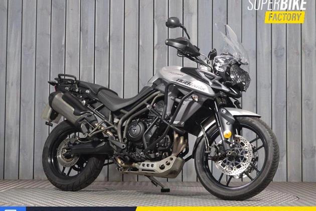 TRIUMPH TIGER 800 XR