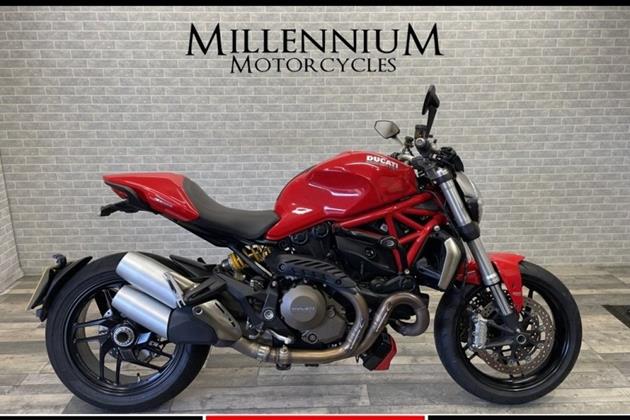 DUCATI MONSTER 1200