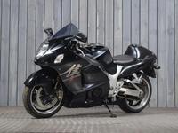 SUZUKI GSX1300R HAYABUSA