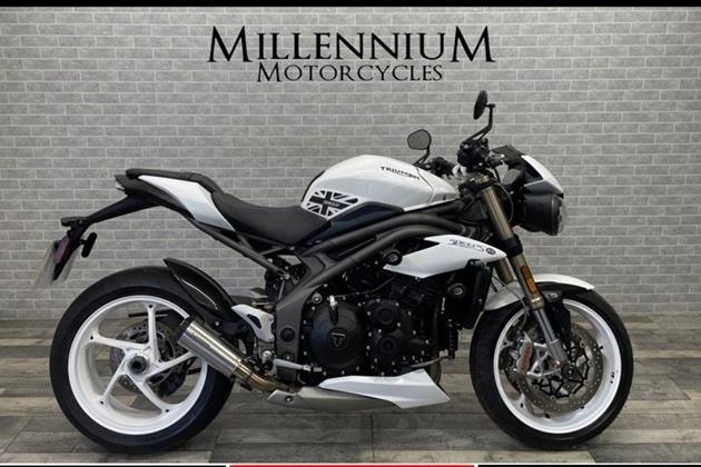 TRIUMPH SPEED TRIPLE 1050 S