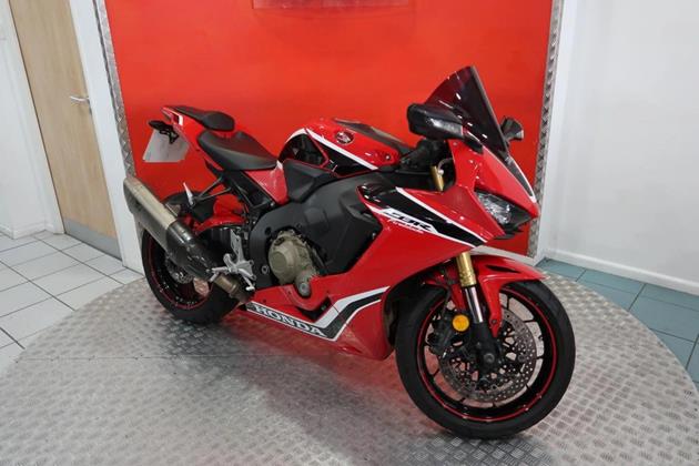 HONDA CBR1000RR FIREBLADE