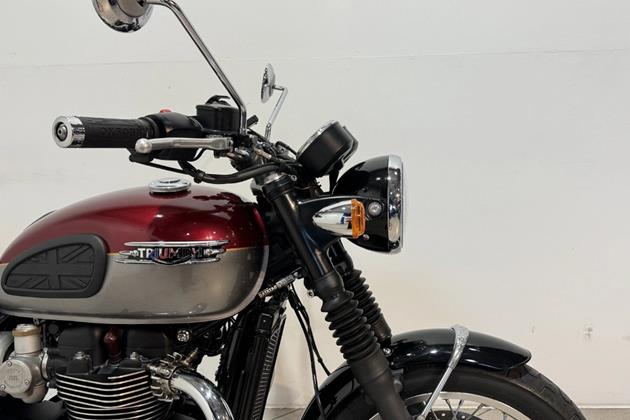 TRIUMPH BONNEVILLE T120