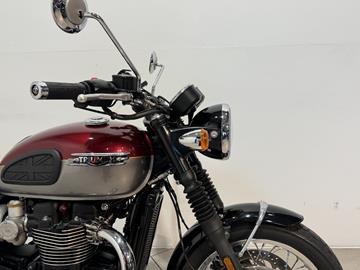 TRIUMPH BONNEVILLE T120