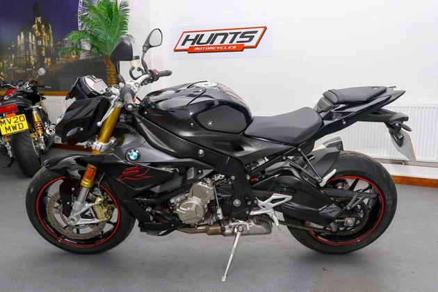 BMW S1000R