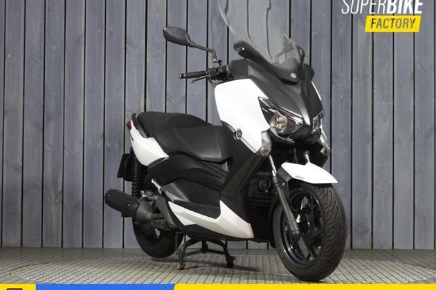 YAMAHA XMAX 250