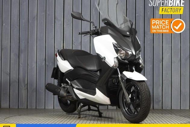 YAMAHA XMAX 250