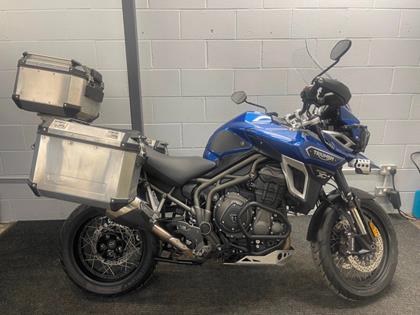 TRIUMPH TIGER 1200 XC