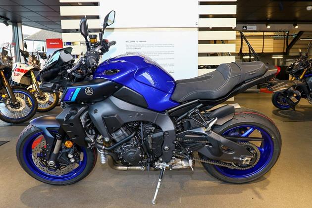 YAMAHA MT-10