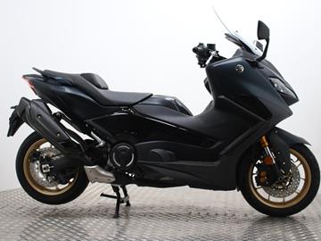 YAMAHA TMAX 500