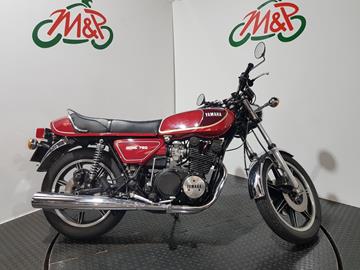 YAMAHA XS750