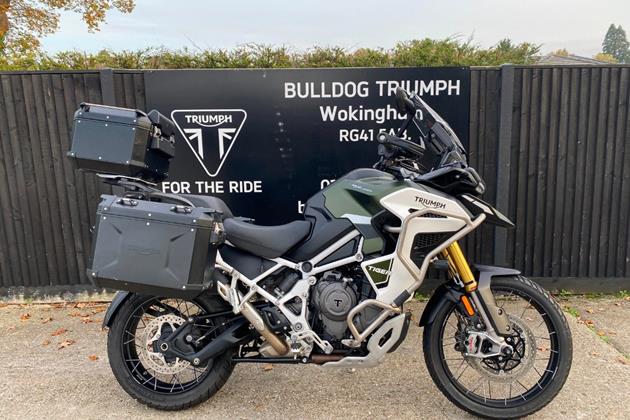 TRIUMPH TIGER 1200 RALLY EXPLORER