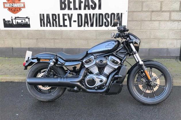 HARLEY-DAVIDSON NIGHTSTER 975