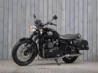 TRIUMPH BONNEVILLE T100