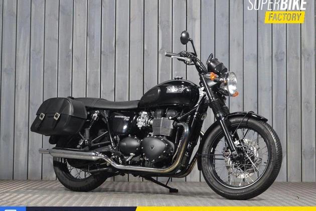 TRIUMPH BONNEVILLE T100