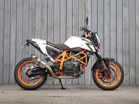 KTM 690 DUKE