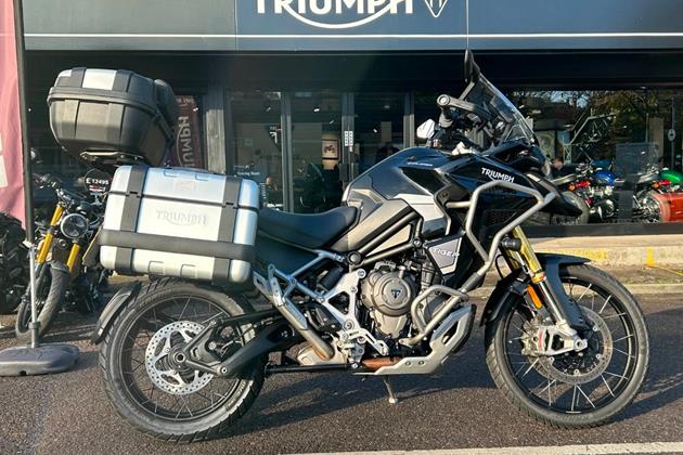 TRIUMPH TIGER 1200 RALLY EXPLORER