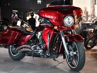 HARLEY-DAVIDSON STREET GLIDE 