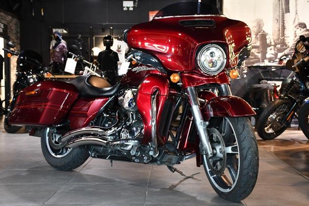 HARLEY-DAVIDSON STREET GLIDE