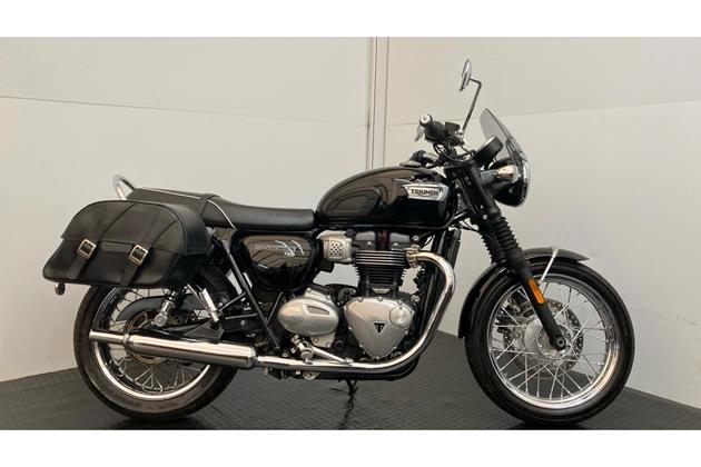 TRIUMPH BONNEVILLE T100