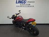 TRIUMPH STREET TRIPLE 765 RS