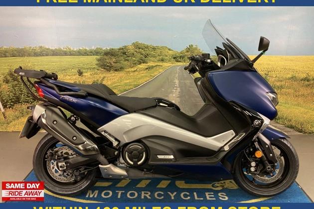 YAMAHA TMAX 530