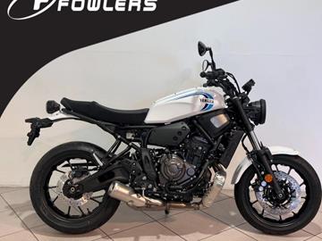 YAMAHA XSR700