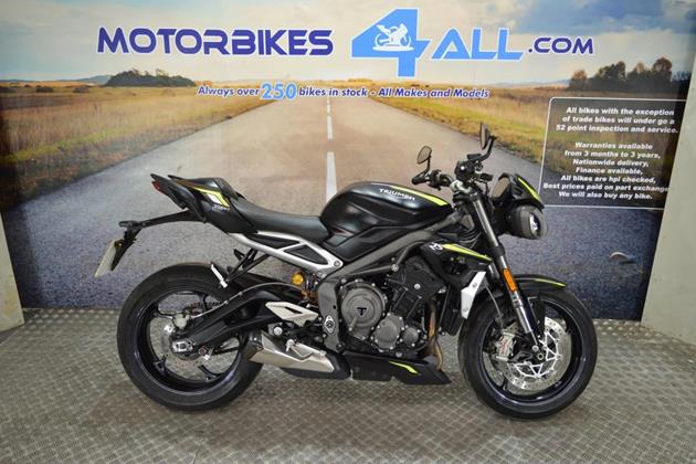 TRIUMPH STREET TRIPLE 765 RS