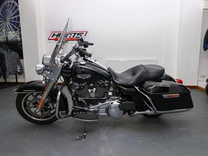 HARLEY-DAVIDSON ROAD KING