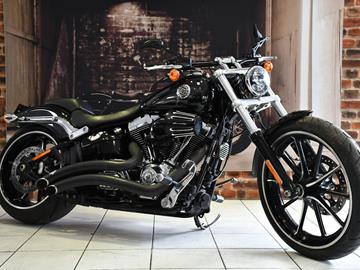 HARLEY-DAVIDSON BREAKOUT