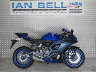 YAMAHA R7 