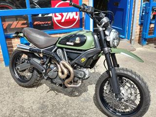 DUCATI SCRAMBLER 800 