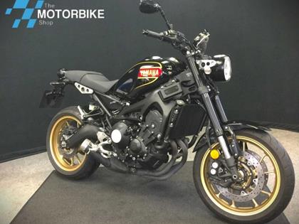 YAMAHA XSR900