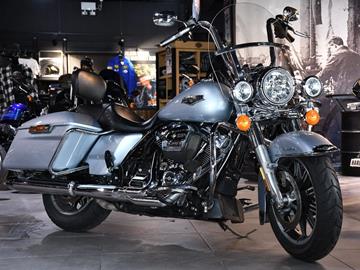 HARLEY-DAVIDSON ROAD KING