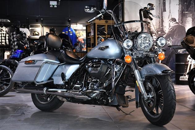 HARLEY-DAVIDSON ROAD KING