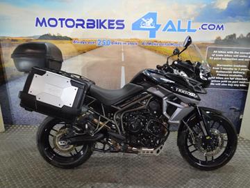 TRIUMPH TIGER 800 XR